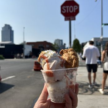 Caffè Panna - Guava Cheesecake Sundae - Ice Cream & Frozen Yogurt Near Me - Brooklyn, New York
