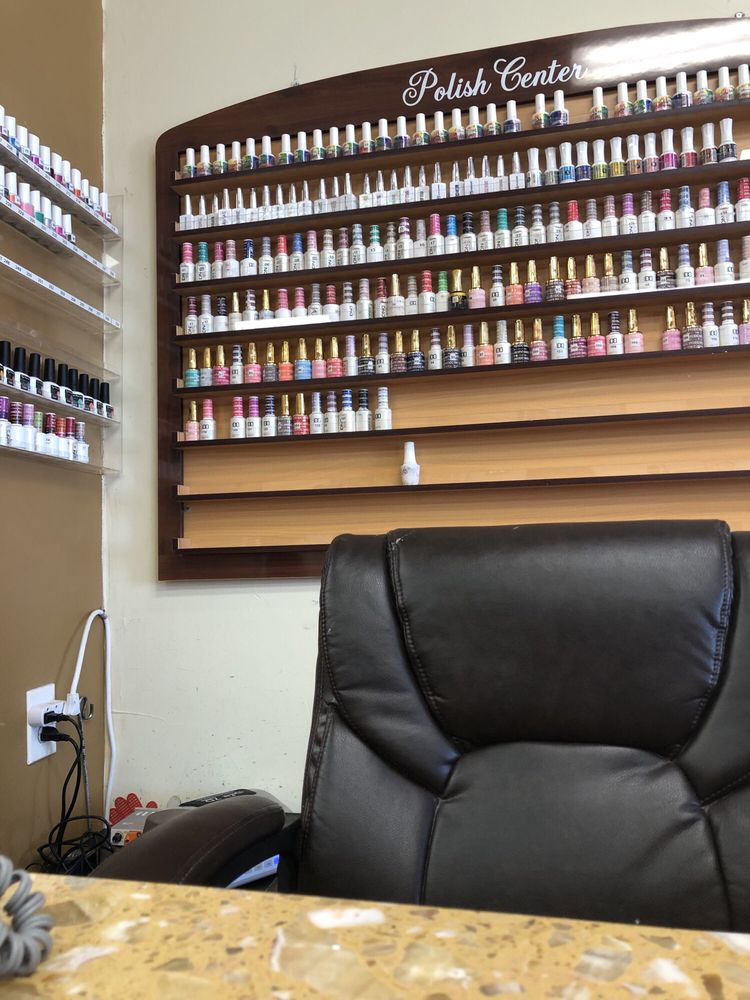 DELUXE NAILS Updated August 2024 901 W Ave D, Lovington, New Mexico