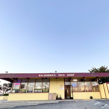 Baldemiros Taco Shop - Outside of the restaurant shortly before closing - Mexican Near Me - Seaside, California Baldemiros Taco Shop - Outside of the restaurant shortly before closing - Mexican Near Me - Seaside, California