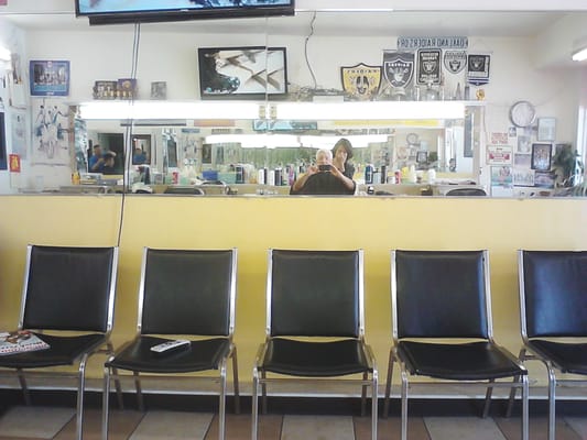 Rudy's Barber Shop by null