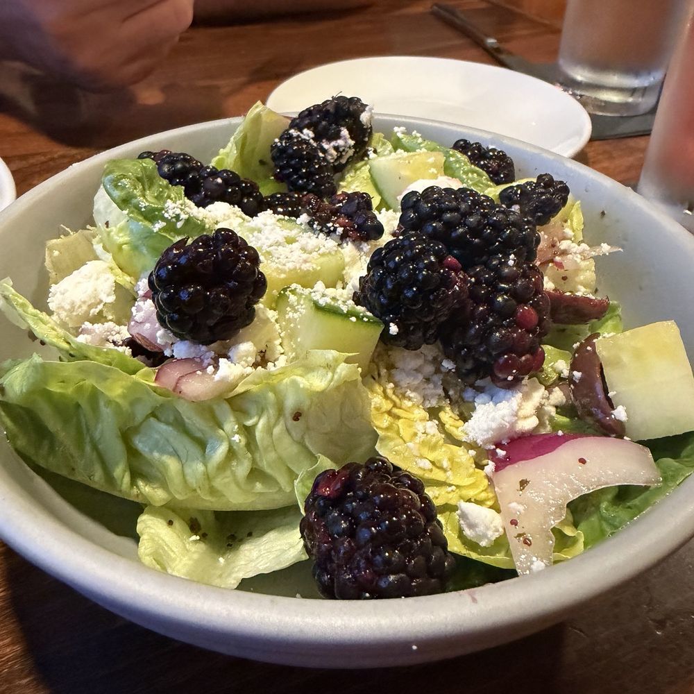 Postero - Blackberry Greek salad - New American Near Me - Hendersonville, North Carolina Postero - Blackberry Greek salad - New American Near Me - Hendersonville, North Carolina