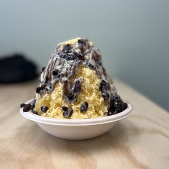 Chillest Shave Ice - Their own Azuki beans. - Shaved Ice Near Me - Honolulu, Hawaii