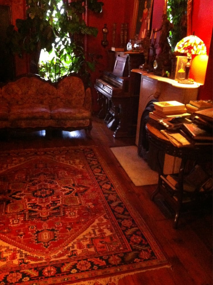 BROWNSTONE INN Updated September 2024 10 Photos 3649 Prospect Ave