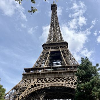 Eiffel Tower, Paris France - Landmarks & Historical Buildings Near Me - Paris Eiffel Tower, Paris France - Landmarks & Historical Buildings Near Me - Paris
