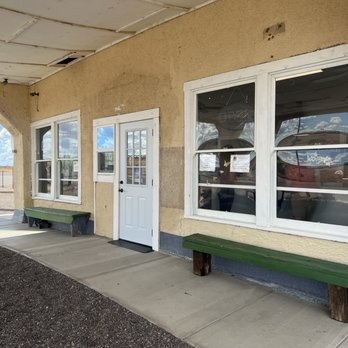 Conde's Middle of Nowhere - Outside view of ice cream shop - Gas Stations Near Me - Dateland, Arizona Conde's Middle of Nowhere - Outside view of ice cream shop - Gas Stations Near Me - Dateland, Arizona
