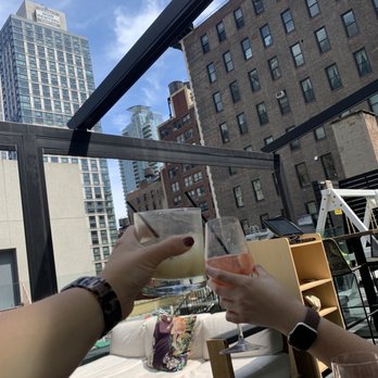 Glass Ceiling Rooftop - Drinks and views - Lounges Near Me - New York, New York Glass Ceiling Rooftop - Drinks and views - Lounges Near Me - New York, New York