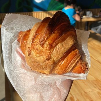 Bittersweet Pastry Shop - Butter croissant - Bakeries Near Me - Chicago, Illinois Bittersweet Pastry Shop - Butter croissant - Bakeries Near Me - Chicago, Illinois