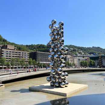 Museo Guggenheim Bilbao - Landmarks & Historical Buildings Near Me - Bilbao, BI