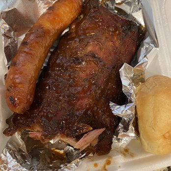 Hoggs Gourmet Grill - Short Ribs & Hot Link - Barbeque Near Me - Moreno Valley, California Hoggs Gourmet Grill - Short Ribs & Hot Link - Barbeque Near Me - Moreno Valley, California