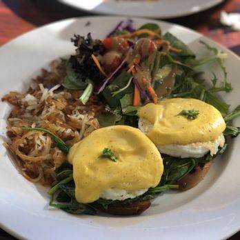 O Cafe - Eggs Benedict - Cafes Near Me - Fair Oaks, California