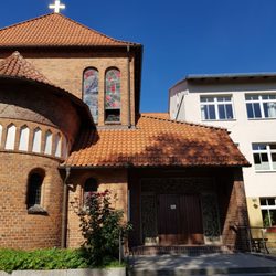 Heilige Dreifaltigkeit - Eingang