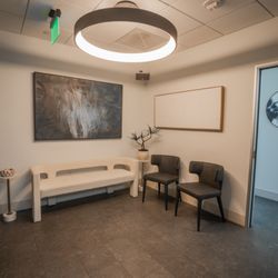 Crystal Dental - Waiting Room