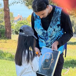 California Kids Fun Puppet and Magic Shows - Kids magic show-drawing park San Mateo, CA