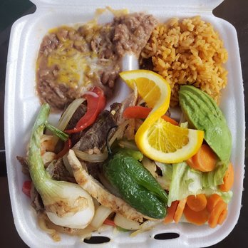 Marlin Restaurant - Mixes fajitas - Seafood Near Me - Artesia, California Marlin Restaurant - Mixes fajitas - Seafood Near Me - Artesia, California