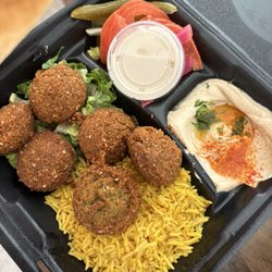Beirut Cafe - Falafel Plate