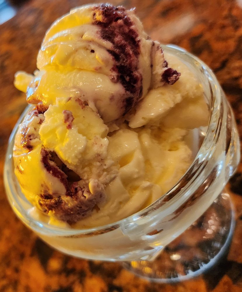 KING SALMON RESTAURANT Updated August 2024 116 Photos & 75 Reviews