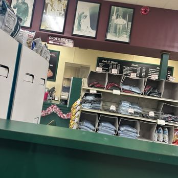 Casapulla's Subs - Interior - Delis Near Me - Rehoboth Beach, Delaware