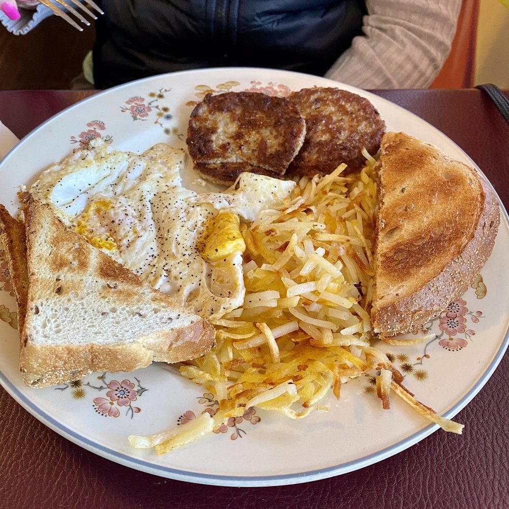 Canyon Cafe - Pizza Near Me - Dolan Springs, Arizona Canyon Cafe - Pizza Near Me - Dolan Springs, Arizona