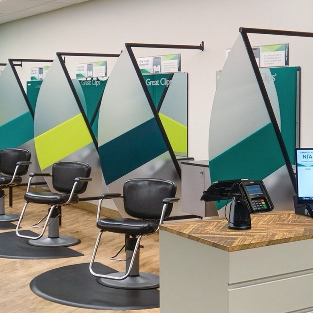 Great Clips - Instead salon - Hair Salons Near Me - Corona, California