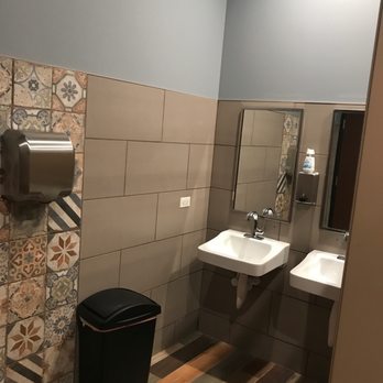 Eggmania Schaumburg - Large clean bathrooms - Indian Near Me - Schaumburg, Illinois Eggmania Schaumburg - Large clean bathrooms - Indian Near Me - Schaumburg, Illinois