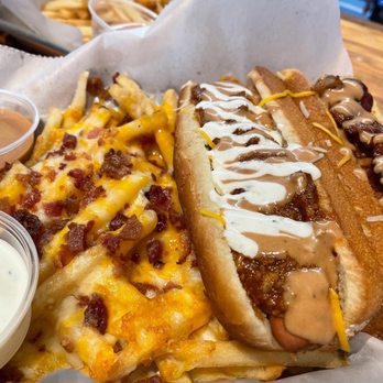Sup Dogs - New American Near Me - Chapel Hill, North Carolina