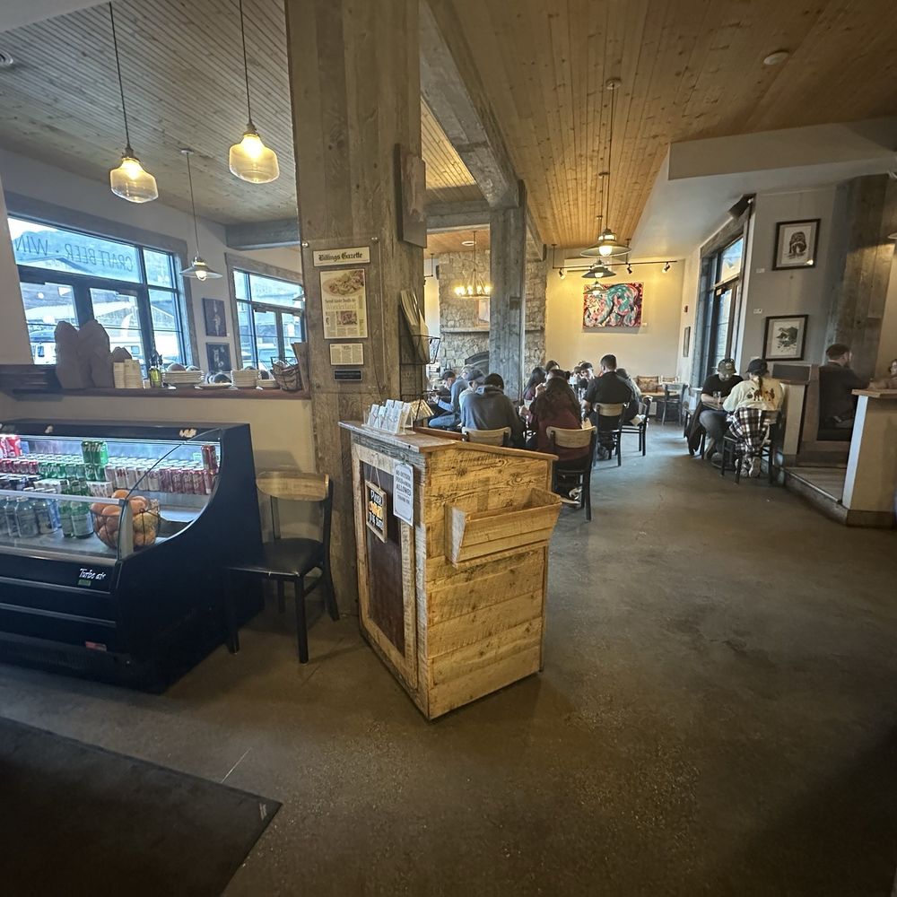 Wonderland Cafe & Lodge - Too busy for us - Cafes Near Me - Gardiner, Montana Wonderland Cafe & Lodge - Too busy for us - Cafes Near Me - Gardiner, Montana