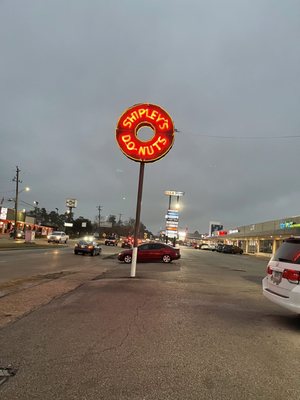 Shipley Do-Nuts by null