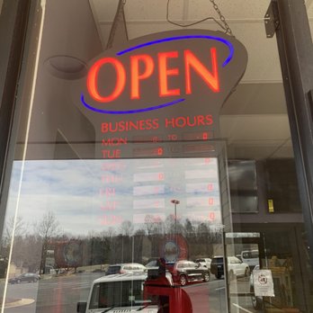Unplug and Play - Hours - Indoor Playcenter Near Me - Montclair, Virginia