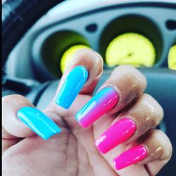 Foxy Nails & Spa