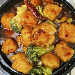 Wang Chinese Restaurant - General Tso's Tofu with Broccoli