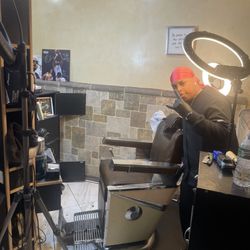 Sinclair's Salon & Spa - The Artist Himself Jay.. You can find his work at jsobrazy_
