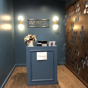 Avenue 27 - New American Near Me - Phoenix, Arizona