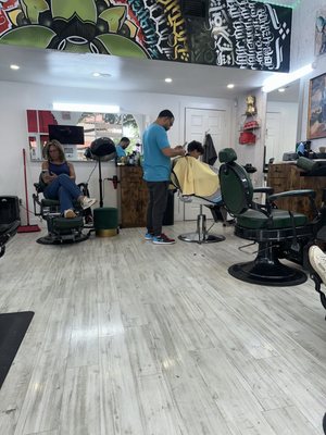 Blondebarber Barbershop - Coral Gables by null