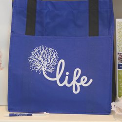 Puget Sound Placenta - Your capsules are delivered in a reusable bag, fully labeled with a full color postpartum guide.