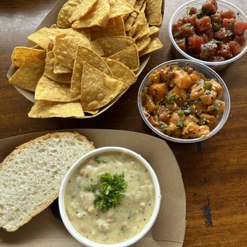 Bear Flag Fish - 12oz clam chowder, Salmon Poke, Ahi Poke - Seafood Near Me - Huntington Beach, California Bear Flag Fish - 12oz clam chowder, Salmon Poke, Ahi Poke - Seafood Near Me - Huntington Beach, California