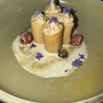 Farzi - Cannoli kheer - Indian Near Me - New York, New York Farzi - Cannoli kheer - Indian Near Me - New York, New York