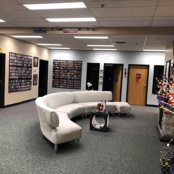 Superior Performance Center - Homey, state of the art modern and clean facility - Sports Medicine Near Me - New Hope, Minnesota