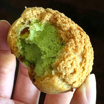Cafetopia - Matcha cream puff interior - Desserts Near Me - Houston, Texas