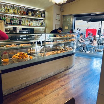 La Badia - Inside - Cafeteria Near Me - Florence, FI