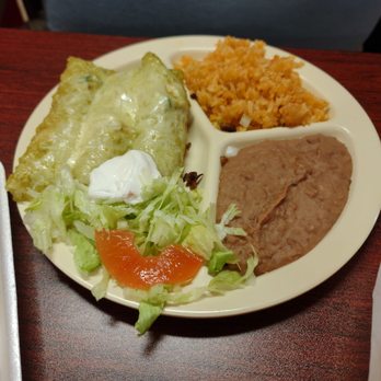 Taqueria Miguelitos - Chicken enchiladas very good! - Tacos Near Me - Denton, Texas Taqueria Miguelitos - Chicken enchiladas very good! - Tacos Near Me - Denton, Texas