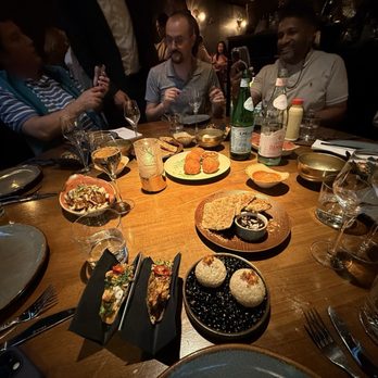 Ron Gastrobar Indonesia - Table - Indonesian Near Me - Amstelveen, New Hampshire Ron Gastrobar Indonesia - Table - Indonesian Near Me - Amstelveen, New Hampshire