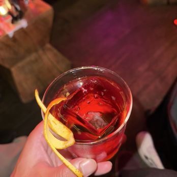 La Mezcaleria - Cocktail Bars Near Me - Paris, 75 La Mezcaleria - Cocktail Bars Near Me - Paris, 75