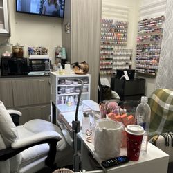 Leposh Nails - Plush pampering one client at a time. 11.08.2024.