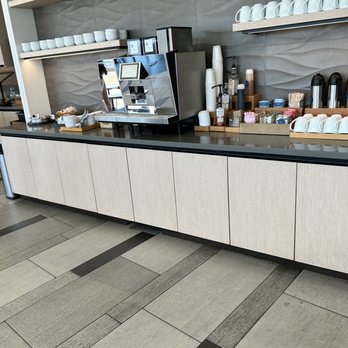 Alaska Lounge - C Concourse - Beverage station - Airport Lounges Near Me - Seattle, Washington