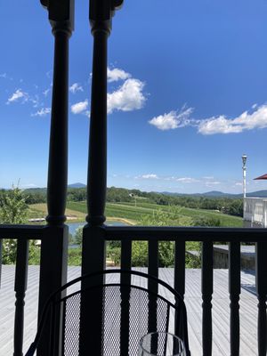 Frogtown Cellars by null