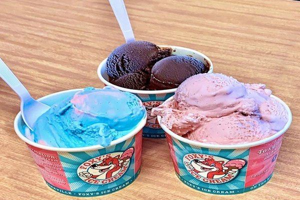 Foxy's Ice Cream by null