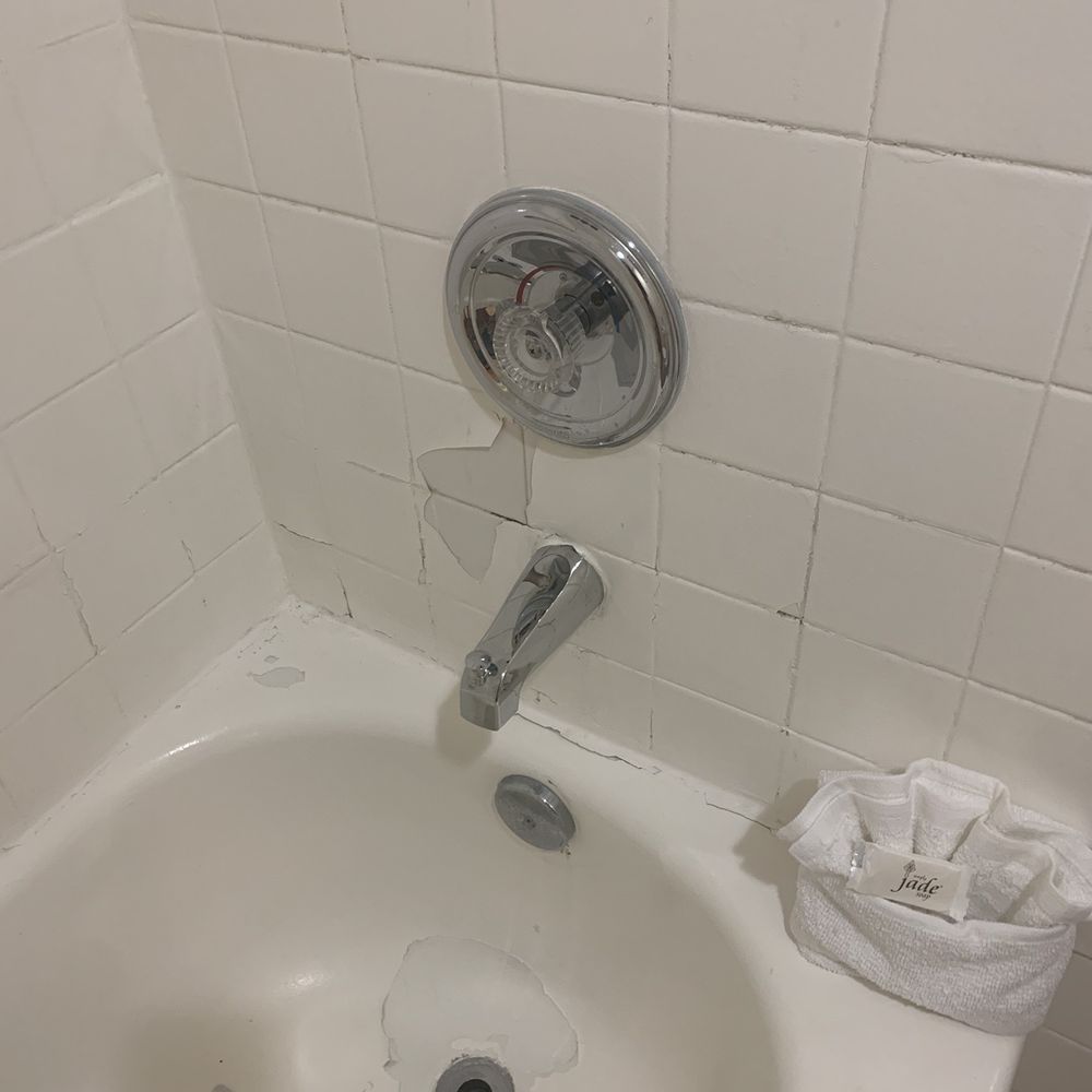 Chula Vista Inn - Bath tub - Hotels Near Me - Chula Vista, California Chula Vista Inn - Bath tub - Hotels Near Me - Chula Vista, California