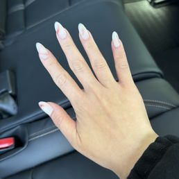 Fresh nails by Leon