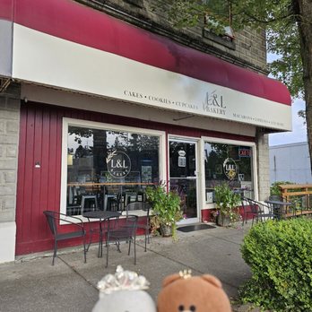 L&L Bakery - Outside - Desserts Near Me - Blaine, Washington L&L Bakery - Outside - Desserts Near Me - Blaine, Washington