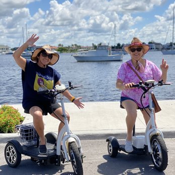 Trike Tours USA - Photo op stop on Trike Tours USA. - Scooter Tours Near Me - Naples, Florida